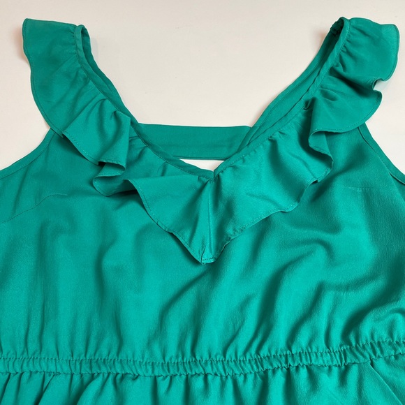 Summer Green Dress with Pockets - Picture 2 of 6